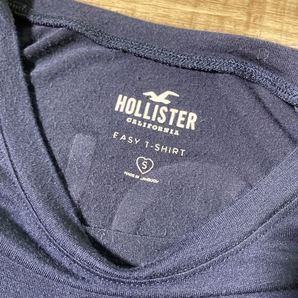 Hollister Womens Small Easy Tee Shirt Navy Blue Short Sleeve Soft Relaxed Fit - Picture 3 of 7
